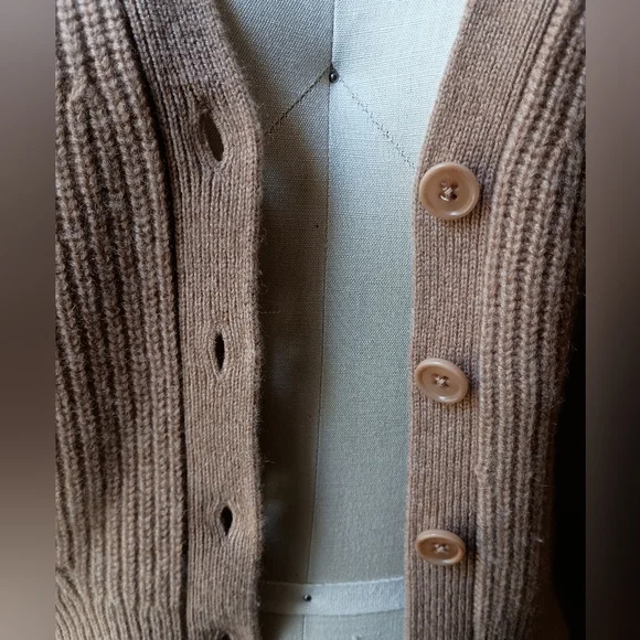 Reformation Fossi Cardigan - Picture 9 of 15